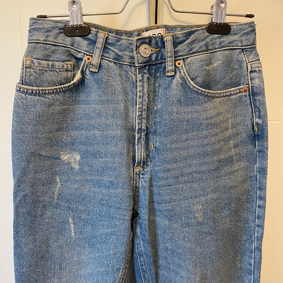 BDG by Urban Outfitters Mom jeans!! - Picture 2 of 3
